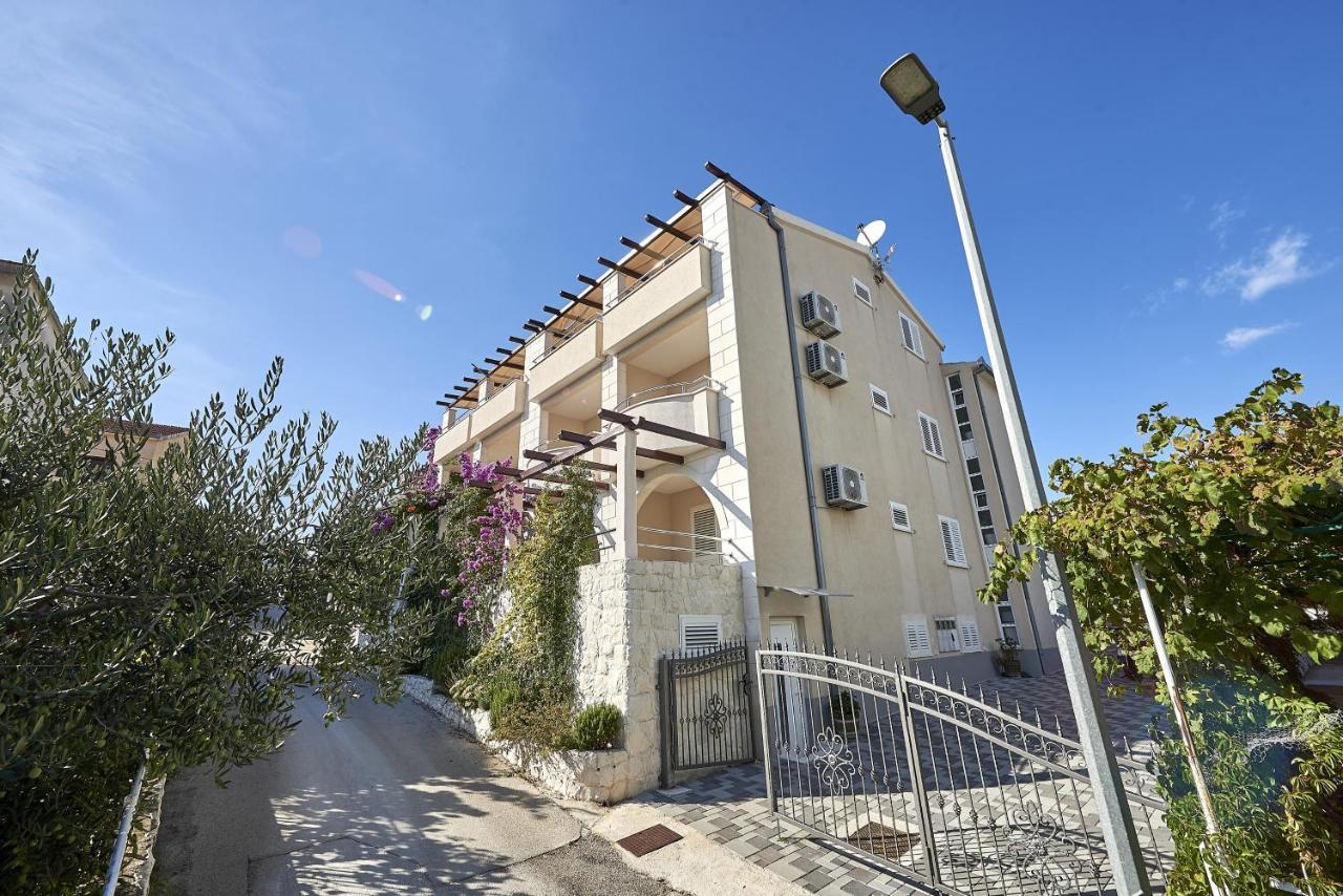 Apartments With A Parking Space Mavarstica, Ciovo - 17803 Trogir Zewnętrze zdjęcie