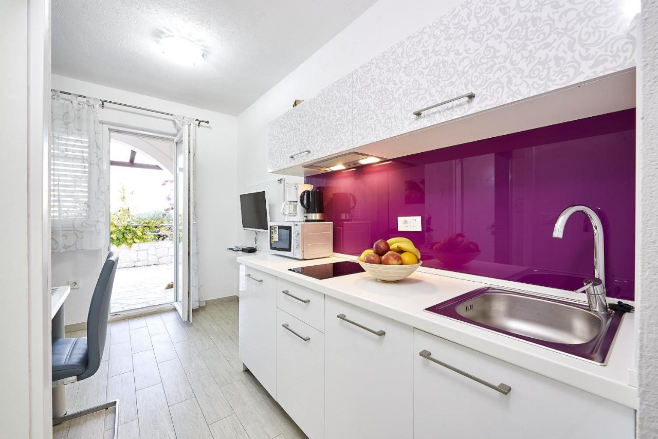 Apartments With A Parking Space Mavarstica, Ciovo - 17803 Trogir Zewnętrze zdjęcie